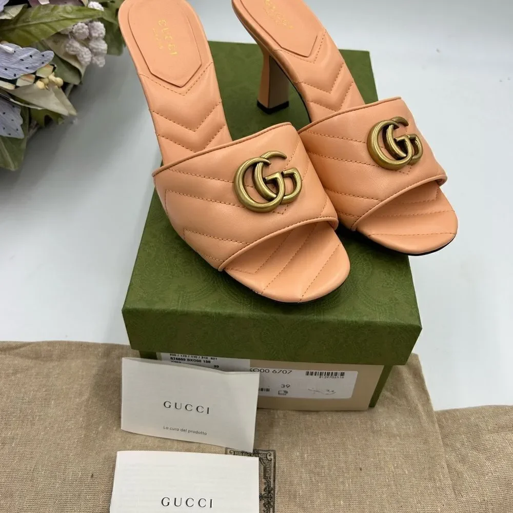 Women’s Gucci, GG Marmont quilted mules size 39 made in Italy - Picture 2 of 9